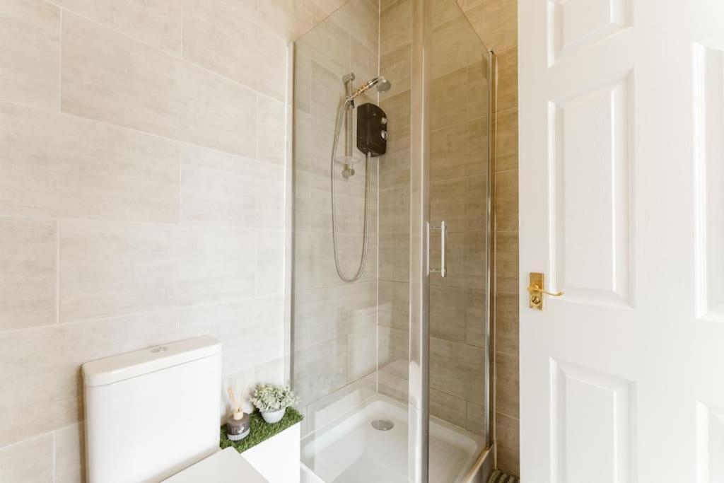 Spacious Ensuite Room Near Top Tourist Attractions London Ngoại thất bức ảnh