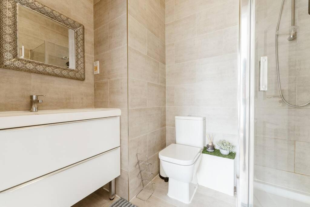 Spacious Ensuite Room Near Top Tourist Attractions London Ngoại thất bức ảnh